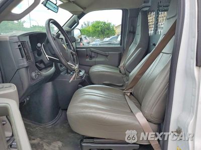 Zdjęcie 7 z 14 samochodu: 2021 CHEVROLET EXPRESS G2500 VIN:1GCWGAFP5M1303789 - miniatura