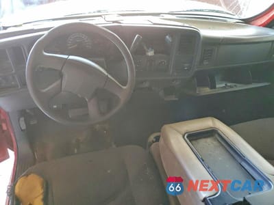 Zdjęcie 8 z 12 samochodu: 2004 CHEVROLET SILVERADO C1500 VIN:1GCEC19X84Z247058 - miniatura