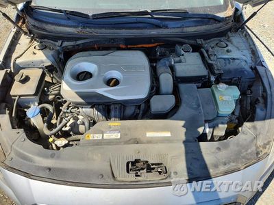 Zdjęcie 11 z 12 samochodu: 2016 HYUNDAI SONATA HYBRID SE VIN:KMHE24L11GA040275 - miniatura
