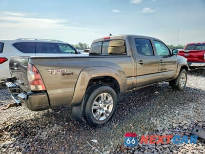Trzecie zdjęcie samochodu z tyłu: 2012 TOYOTA TACOMA DOUBLE CAB LONG BED VIN:3TMMU4FN3CM048271 - miniatura
