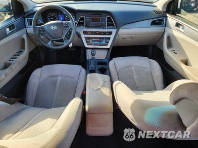Zdjęcie 8 z 12 samochodu: 2017 HYUNDAI SONATA SE VIN:5NPE24AF3HH477188 - miniatura