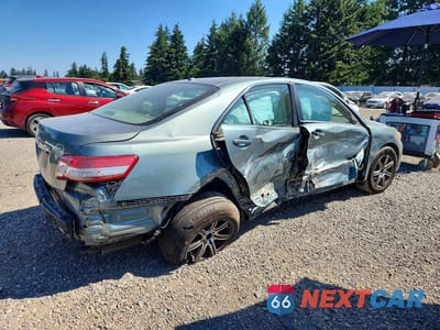 Trzecie zdjęcie samochodu z tyłu: 2011 TOYOTA CAMRY LE VIN:4T1BF3EK4BU730925 - miniatura
