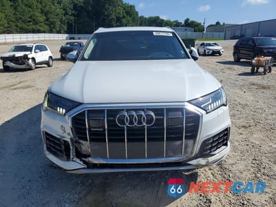 Piąte zdjęcie samochodu w środku: 2023 AUDI Q7 PRESTIGE VIN:WA1VXBF73PD004140 - miniatura