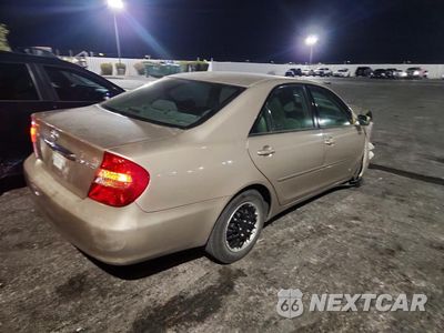 Trzecie zdjęcie samochodu z tyłu: 2004 TOYOTA CAMRY LE VIN:4T1BE32KX4U315506 - miniatura