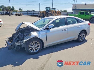 2015 HYUNDAI SONATA SE 5NPE24AF5FH004664 - główne zdjęcie licytacji z USA - miniatura