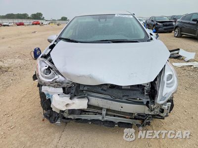 Piąte zdjęcie samochodu w środku: 2017 TOYOTA PRIUS C THREE VIN:JTDKDTB35H1594158 - miniatura