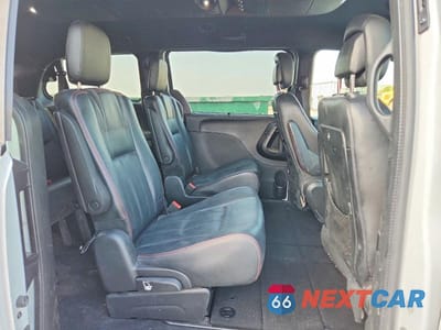 Zdjęcie 11 z 13 samochodu: 2019 DODGE GRAND CARAVAN GT VIN:2C4RDGEG2KR658244 - miniatura