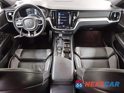 Zdjęcie 8 z 12 samochodu: 2019 VOLVO S60 T5 R-DESIGN VIN:7JR102FM7KG006335 - miniatura