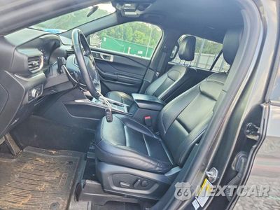 Zdjęcie 7 z 13 samochodu: 2020 FORD EXPLORER XLT VIN:1FMSK7DH1LGB01048 - miniatura