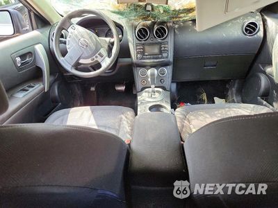 Zdjęcie 8 z 13 samochodu: 2013 NISSAN ROGUE S VIN:JN8AS5MVXDW658577 - miniatura