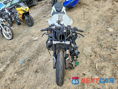 Drugie zdjęcie samochodu z przodu: 2025 KAWASAKI ZX636 K VIN:JKBZXJJ11SA021605 - miniatura
