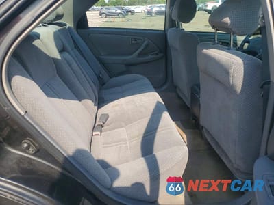 Zdjęcie 10 z 12 samochodu: 2000 TOYOTA CAMRY LE VIN:4T1BG22K3YU758199 - miniatura