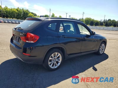 Trzecie zdjęcie samochodu z tyłu: 2014 BMW X1 XDRIVE28I VIN:WBAVL1C55EVY16400 - miniatura