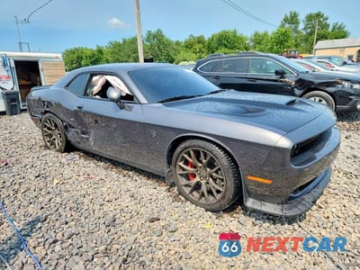 Czwarte zdjęcie samochodu z boku: 2016 DODGE CHALLENGER SRT HELLCAT VIN:2C3CDZC97GH314612 - miniatura