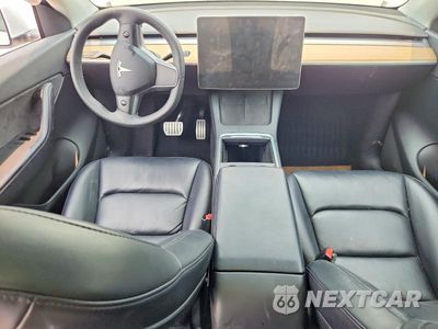 Zdjęcie 8 z 12 samochodu: 2021 TESLA MODEL Y VIN:5YJYGDEF5MF251753 - miniatura