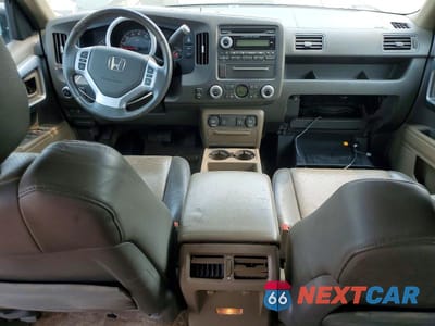 Zdjęcie 8 z 12 samochodu: 2006 HONDA RIDGELINE RTL VIN:2HJYK16516H557747 - miniatura
