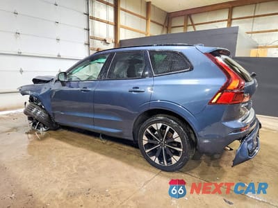 Drugie zdjęcie samochodu z przodu: 2026 VOLVO XC60 PLUS VIN:YV4M12RC3T1414361 - miniatura
