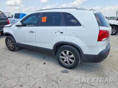 Drugie zdjęcie samochodu z przodu: 2011 KIA SORENTO LX VIN:5XYKTDA1XBG154453 - miniatura