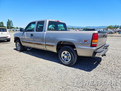 Drugie zdjęcie samochodu z przodu: 2002 CHEVROLET SILVERADO K1500 VIN:2GCEK19T921401931 - miniatura