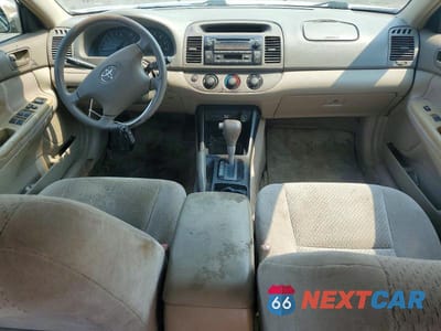 Zdjęcie 8 z 12 samochodu: 2003 TOYOTA CAMRY LE VIN:4T1BE32K83U155026 - miniatura