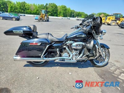 2023 HARLEY-DAVIDSON FLHX 1HD1KBC11PB620836 - główne zdjęcie licytacji z USA - miniatura