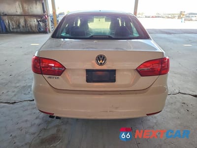 Zdjęcie 6 z 12 samochodu: 2011 VOLKSWAGEN JETTA BASE VIN:3VW2K7AJ5BM391081 - miniatura