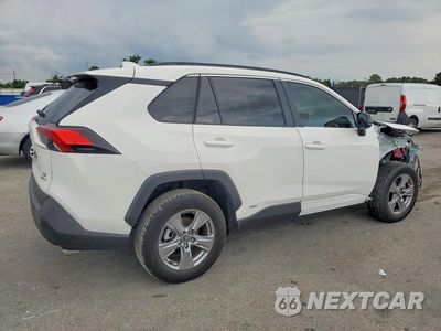 Trzecie zdjęcie samochodu z tyłu: 2025 TOYOTA RAV4 LE VIN:JTMLWRFV5SD322972 - miniatura