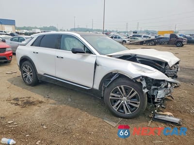 Czwarte zdjęcie samochodu z boku: 2025 CADILLAC LYRIQ LUXURY VIN:1GYKPNRL3SZ306407 - miniatura