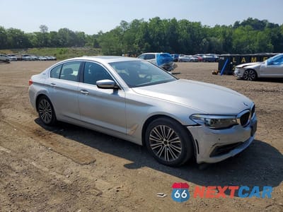 Czwarte zdjęcie samochodu z boku: 2018 BMW 530XE VIN:WBAJB1C53JB085253 - miniatura
