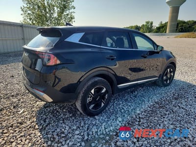 Trzecie zdjęcie samochodu z tyłu: 2026 KIA SPORTAGE LX VIN:5XYK2CDF2TG382324 - miniatura