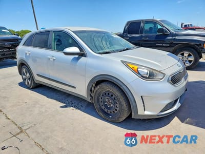Czwarte zdjęcie samochodu z boku: 2017 KIA NIRO FE VIN:KNDCB3LC6H5057476 - miniatura