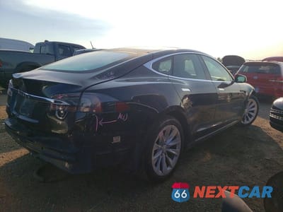 Trzecie zdjęcie samochodu z tyłu: 2017 TESLA MODEL S VIN:5YJSA1E24HF190498 - miniatura