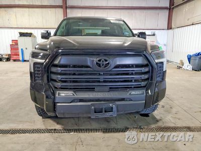 Piąte zdjęcie samochodu w środku: 2023 TOYOTA TUNDRA SR5 VIN:5TFLA5DB7PX072169 - miniatura