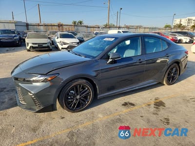 2025 TOYOTA CAMRY SE 4T1DAACK2SU183913 - główne zdjęcie licytacji z USA - miniatura