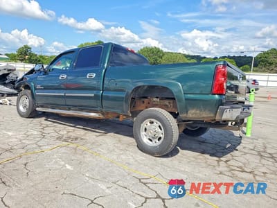 Drugie zdjęcie samochodu z przodu: 2003 CHEVROLET SILVERADO C2500 HEAVY DUTY VIN:1GCHC23163F125743 - miniatura