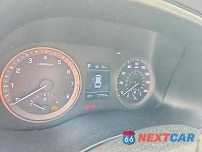 Zdjęcie 9 z 13 samochodu: 2019 HYUNDAI TUCSON SE VIN:KM8J23A45KU882582 - miniatura