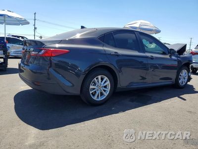 Trzecie zdjęcie samochodu z tyłu: 2026 TOYOTA CAMRY LE VIN:4T1DAACK4TU675442 - miniatura