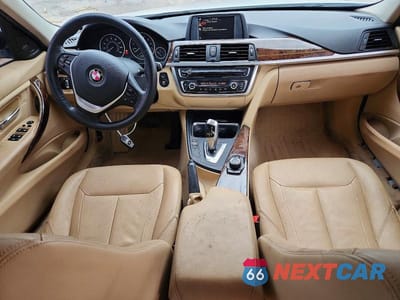 Zdjęcie 8 z 12 samochodu: 2015 BMW 328 XI VIN:WBA3B3C52FF548813 - miniatura