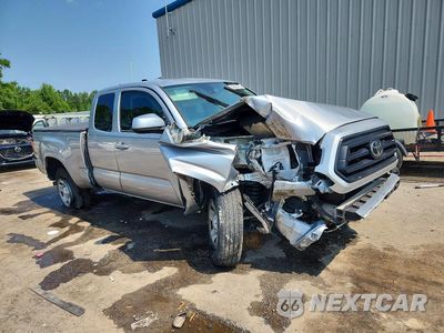 Czwarte zdjęcie samochodu z boku: 2023 TOYOTA TACOMA SR V6 VIN:3TYRZ5CNXPT026960 - miniatura