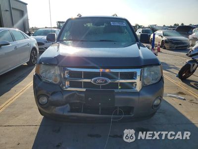 Piąte zdjęcie samochodu w środku: 2010 FORD ESCAPE XLT VIN:1FMCU0D77AKD09491 - miniatura