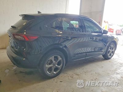 Trzecie zdjęcie samochodu z tyłu: 2024 FORD ESCAPE ST LINE SELECT VIN:1FMCU9NA9RUA39355 - miniatura
