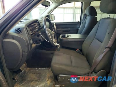 Zdjęcie 7 z 12 samochodu: 2011 CHEVROLET SILVERADO K1500 LT VIN:3GCPKSE36BG378085 - miniatura
