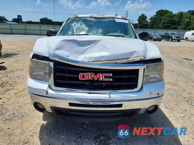 Piąte zdjęcie samochodu w środku: 2011 GMC SIERRA K1500 SLE VIN:3GTP2VE34BG360797 - miniatura