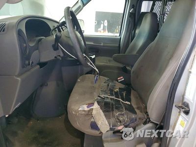 Zdjęcie 7 z 12 samochodu: 2006 FORD E150 DELIVERY VAN VIN:1FTRE14W36DA48655 - miniatura