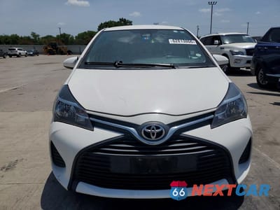 Piąte zdjęcie samochodu w środku: 2017 TOYOTA YARIS 5-DOOR L FLEET VIN:VNKKTUD33HA075963 - miniatura