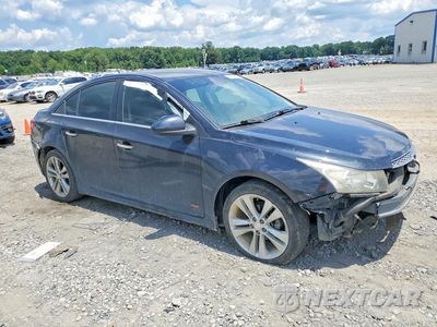 Czwarte zdjęcie samochodu z boku: 2013 CHEVROLET CRUZE LTZ VIN:1G1PG5SB4D7156781 - miniatura