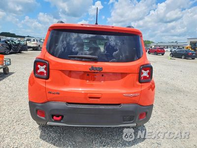 Zdjęcie 6 z 13 samochodu: 2019 JEEP RENEGADE TRAILHAWK VIN:ZACNJBC1XKPJ96641 - miniatura