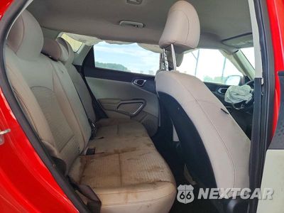 Zdjęcie 10 z 12 samochodu: 2022 KIA SOUL S VIN:KNDJ23AU6N7180844 - miniatura