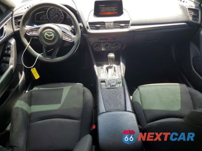 Zdjęcie 8 z 12 samochodu: 2017 MAZDA 3 SPORT VIN:3MZBN1K79HM145618 - miniatura