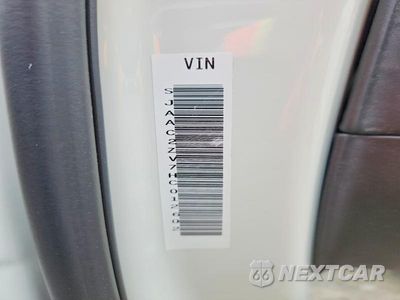 Zdjęcie 13 z 13 samochodu: 2017 BENTLEY BENTAYGA VIN:SJAAC2ZV7HC012602 - miniatura